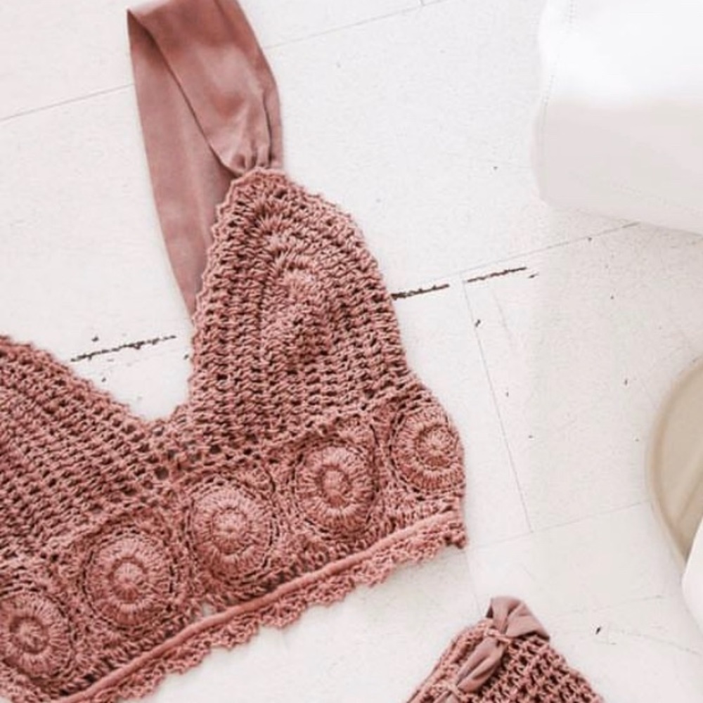 Flannel Starling crocheted knit top